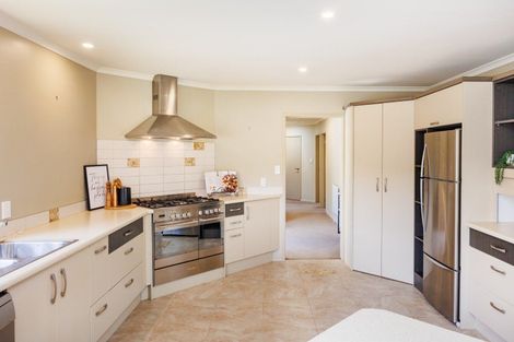 Photo of property in 14 Masefield Terrace, Kelvin Grove, Palmerston North, 4414