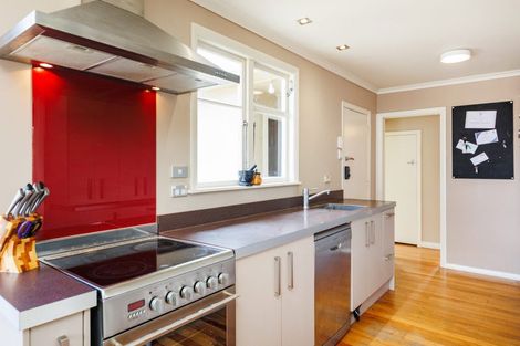 Photo of property in 25 Galway Avenue, Hokowhitu, Palmerston North, 4410