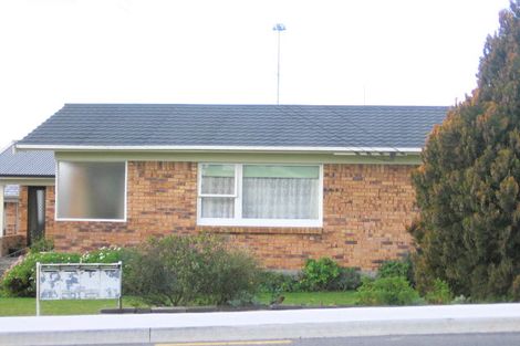 Photo of property in 1/32 Coles Crescent, Papakura, 2110