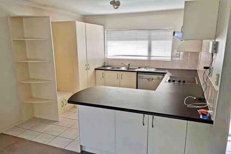 Photo of property in 19 Shah Place, Glen Eden, Auckland, 0602