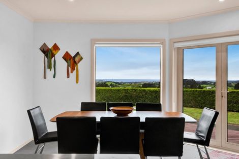 Photo of property in 171 Sealy Road, Omata, New Plymouth, 4374