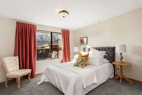 Photo of property in 1/8 Tuscany Place, Beckenham, Christchurch, 8023