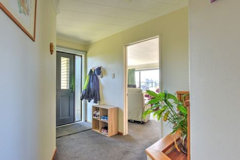 Photo of property in 86 Seaward Road, Edendale, 9825