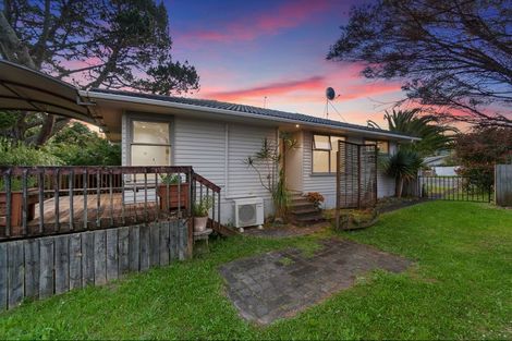 Photo of property in 12 Mchardy Place, Glenfield, Auckland, 0627