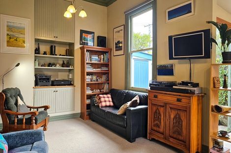 Photo of property in 172 Gladstone Road, Dalmore, Dunedin, 9010