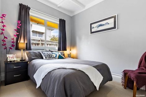 Photo of property in 1a Islington Avenue, New Lynn, Auckland, 0600