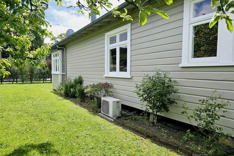 Photo of property in 16 Buller Street, Picton, 7220