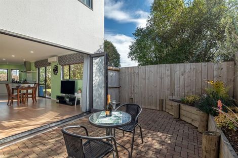 Photo of property in 6/102 Greenhithe Road, Greenhithe, Auckland, 0632