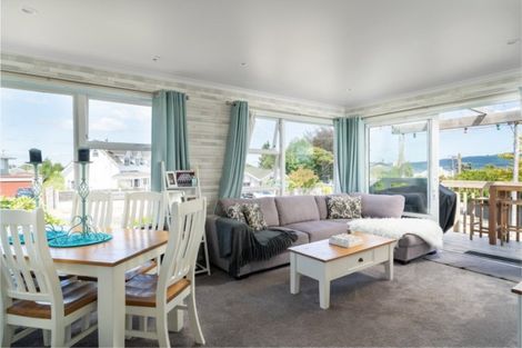 Photo of property in 38 Aubrey Crescent, Rainbow Point, Taupo, 3330