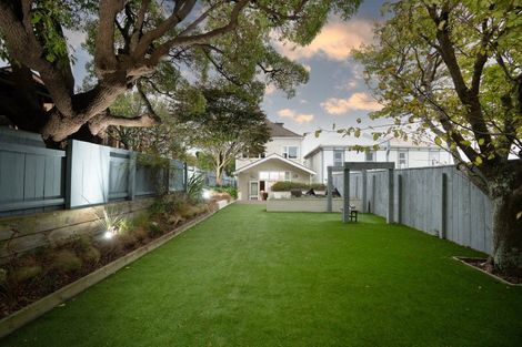 Photo of property in 23 Naughton Terrace, Kilbirnie, Wellington, 6022