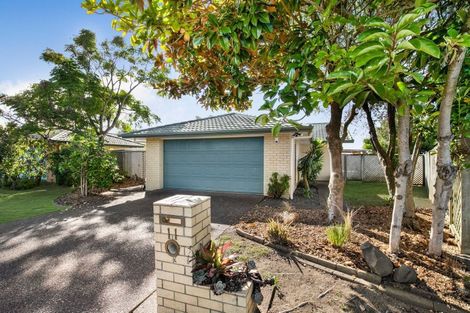 Photo of property in 11 Kaimoana Street, Weymouth, Auckland, 2103