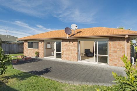 Photo of property in 19 Mcleod Place, Papamoa Beach, Papamoa, 3118