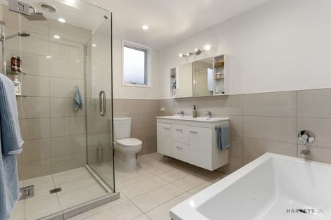 Photo of property in 903 West Coast Road, Waiatarua, Auckland, 0604