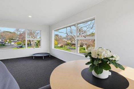 Photo of property in 8 Aintree Crescent, Awapuni, Palmerston North, 4412