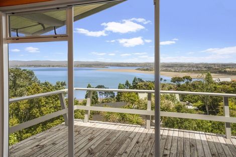 Photo of property in 21 Teal Crescent, Beach Haven, Auckland, 0626