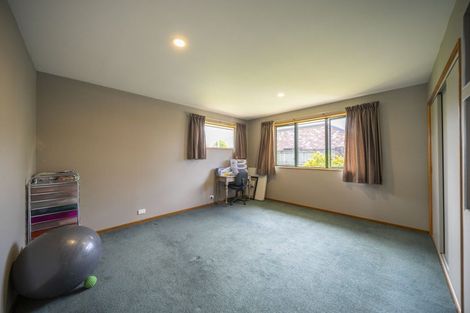 Photo of property in 11 Kepler Place, Te Anau, 9600