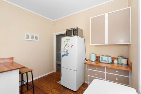 Photo of property in 14 Russell Street, Foxton, 4814