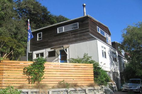 Photo of property in 2/14 Pitoitoi Road, Days Bay, Lower Hutt, 5013