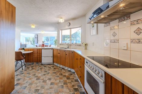 Photo of property in 31 Auckland Road, Greenmeadows, Napier, 4112