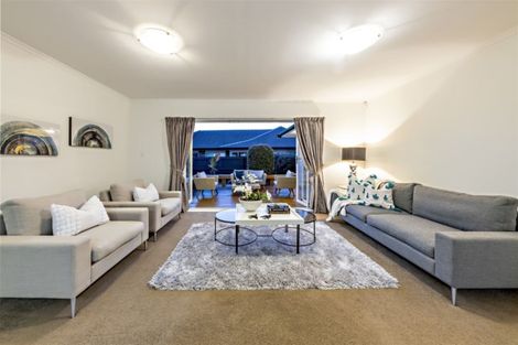 Photo of property in 21 Crescent Hills Court, Northpark, Auckland, 2013