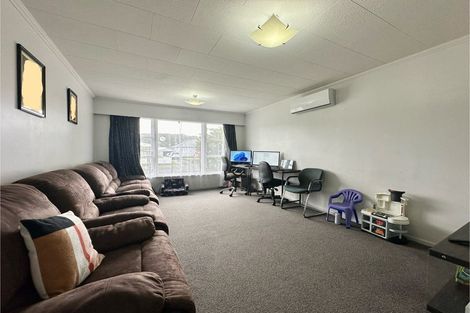 Photo of property in 14 Ruthven Road, Wainuiomata, Lower Hutt, 5014