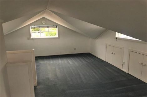 Photo of property in 43 St Leonards Road, Kelston, Auckland, 0602