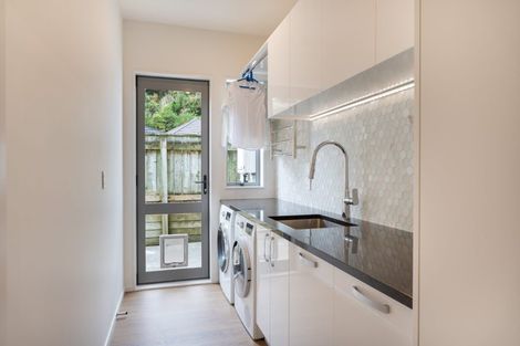 Photo of property in 39 Winsley Terrace, Churton Park, Wellington, 6037