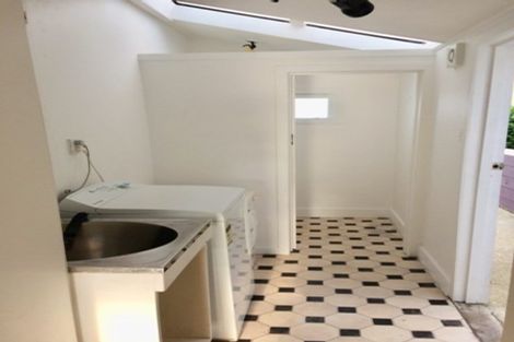 Photo of property in 38 Easther Crescent, Kew, Dunedin, 9012