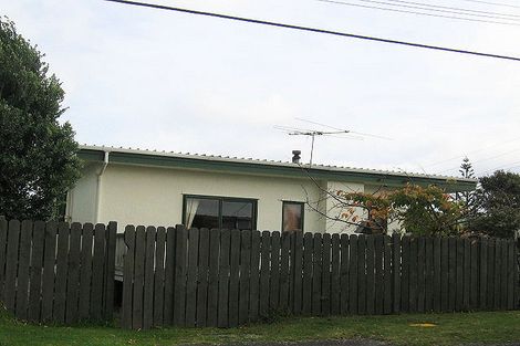 Photo of property in 14 Mahana Road, Paraparaumu Beach, Paraparaumu, 5032