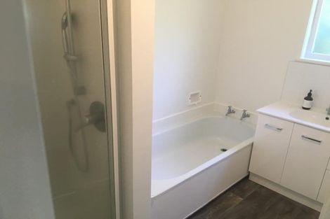 Photo of property in 147 Eskdale Road, Birkdale, Auckland, 0626