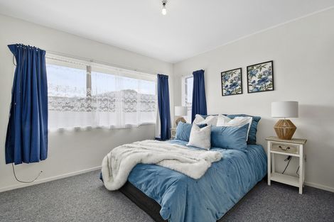Photo of property in 2/31 Ti Nana Crescent, Henderson, Auckland, 0610