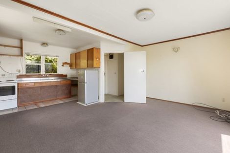 Photo of property in 21 Nikau Road, Point Howard, Lower Hutt, 5013