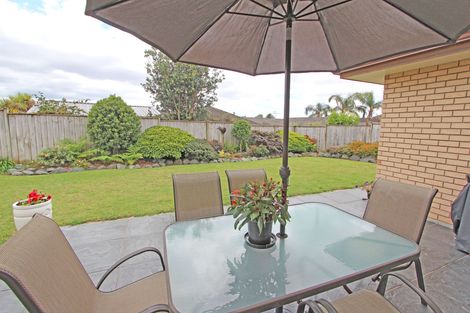 Photo of property in 15 Greta Banks Place, Wattle Downs, Auckland, 2103
