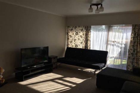 Photo of property in 2/34 Woolfield Road, Papatoetoe, Auckland, 2025