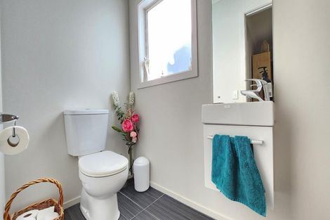 Photo of property in 66 Aotea Drive, Aotea, Porirua, 5024