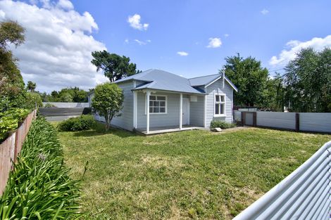 Photo of property in 130 Fitzherbert Street, Featherston, 5710