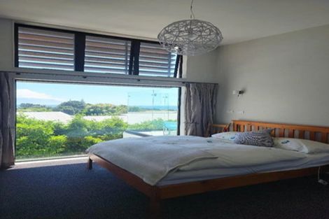 Photo of property in 1152b South Road, Oakura, 4314