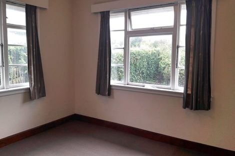 Photo of property in 53 Cornwall Road, Lyttelton, 8082