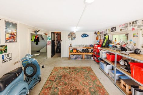 Photo of property in 15 Mountain View Road, Fitzherbert, Palmerston North, 4410