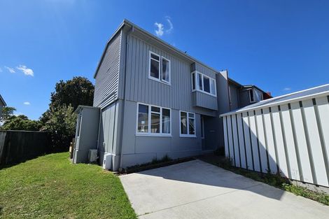 Photo of property in 10 Cook Street, Marfell, New Plymouth, 4310