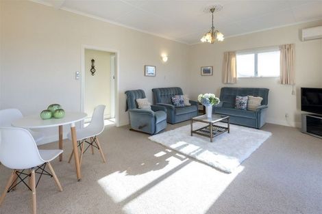 Photo of property in 69 Pah Road, Cockle Bay, Auckland, 2014