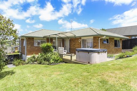 Photo of property in 62 Garton Drive, Massey, Auckland, 0614