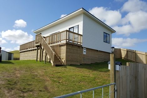 Photo of property in 8 Tua Tua Place, Baylys Beach, Dargaville, 0377