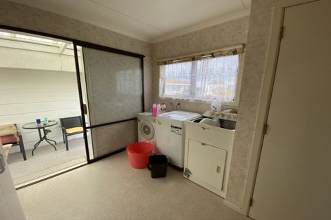 Photo of property in 8 Bath Street, Eltham, 4322