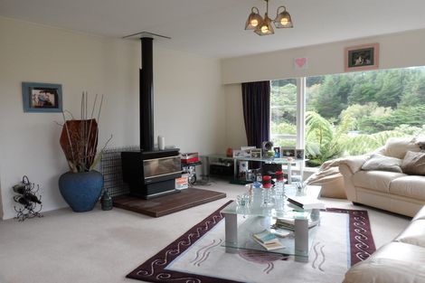 Photo of property in 6 Canterbury Street, Karori, Wellington, 6012