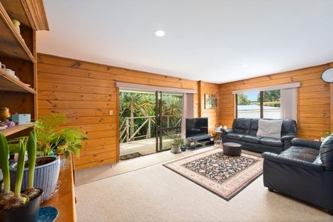 Photo of property in 71a Metcalfe Road, Ranui, Auckland, 0612