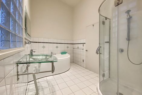 Photo of property in Hb Apartments, 1/3 Holland Street, Te Aro, Wellington, 6011