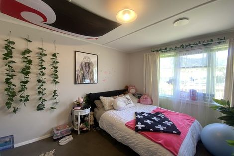 Photo of property in 27 Oxford Street, Picton, 7220