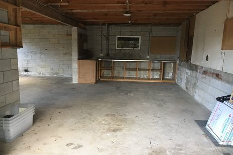 Photo of property in 39 Zita Maria Drive, Massey, Auckland, 0614