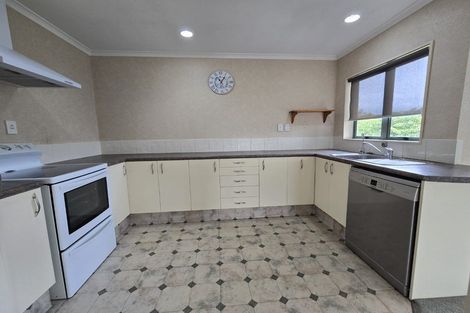 Photo of property in 9 Bayvista Close, Welcome Bay, Tauranga, 3112